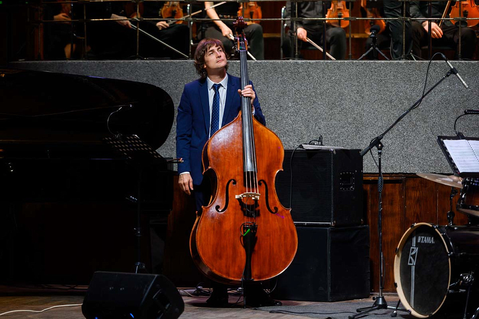 «Русская музыка в джазовых тонах», Камерный оркестр филармонии и Трио А. Маслова, 2 Мая 2025г. — фото 5