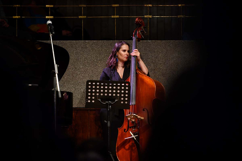 Фестиваль "Джаз в филармонии": ШИЛКЛОПЕР - КРАМЕР - ЧЕРНАКОВА, 11 Ноября 2023г. — фото 13