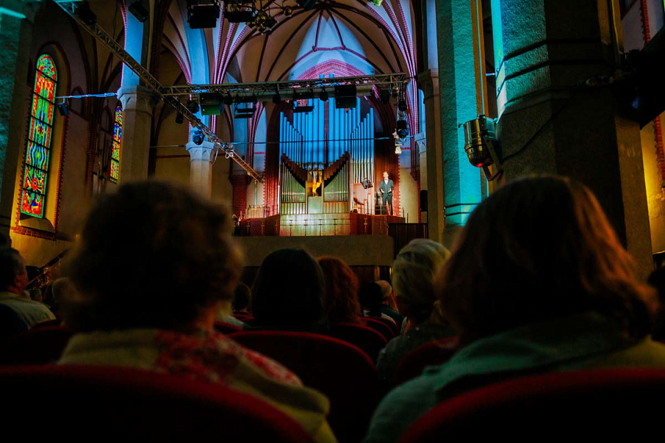 Открытие выставки в малом зале и концерт "Аве Мария" в честь 45-летия Концертного зала филармонии, 22 Августа 2025г. — фото 27