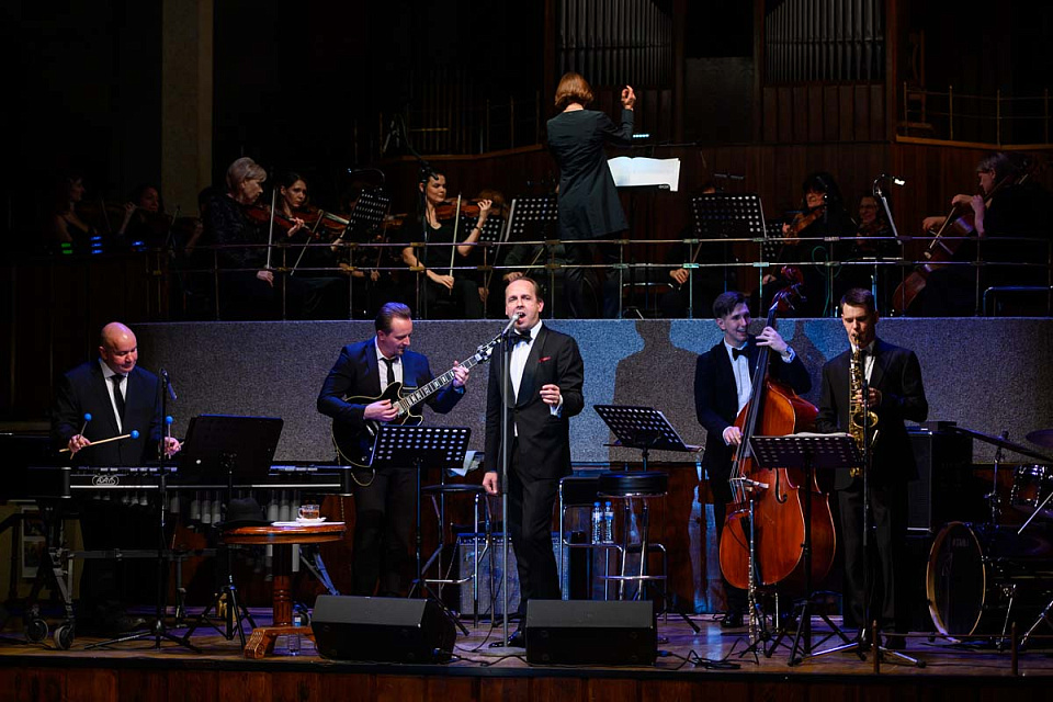 "Джаз в филармонии": "Я БУДУ ПЕТЬ ТЕБЕ КАК ФРЭНК", 12 Ноября 2023г. — фото 11