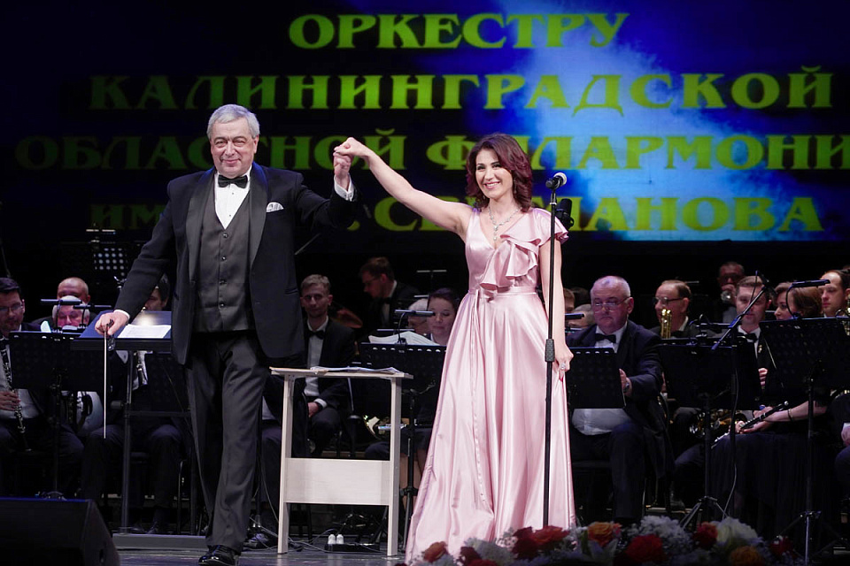 В Драмтеатре состоялся грандиозный гала-концерт «Опера, оперетта, мюзикл...», 12 Мая 2021г. — фото 61