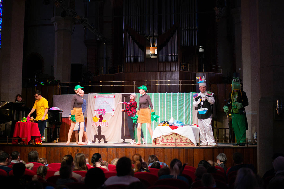 МУЗЫКАЛЬНЫЙ СПЕКТАКЛЬ «МОЙДОДЫР», 14 Февраля 2021г. — фото 120