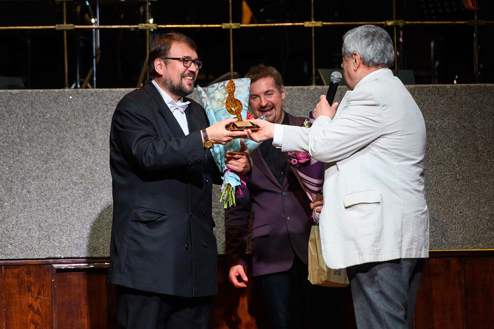 Н. Шацкая, Д. Минчёнок, Народный ансамбль «Россия», дирижёр Д. Дмитриенко, фестиваль «Русская музыка на Балтике», 4 Июня 2025г. — фото 19