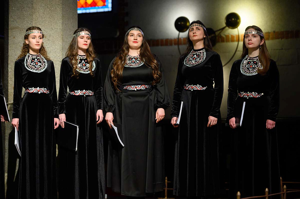 Концерт «Объединяя народы». Вокальный ансамбль «Дуслык» (Москва), «Музыкальная весна», 16 Марта 2025г. — фото 4