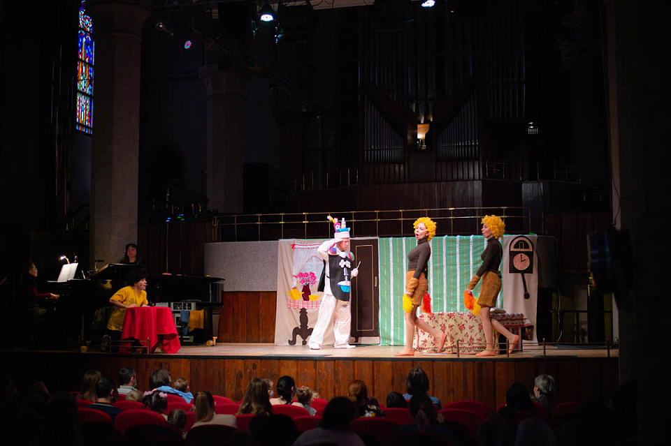 МУЗЫКАЛЬНЫЙ СПЕКТАКЛЬ «МОЙДОДЫР», 14 Февраля 2021г. — фото 67