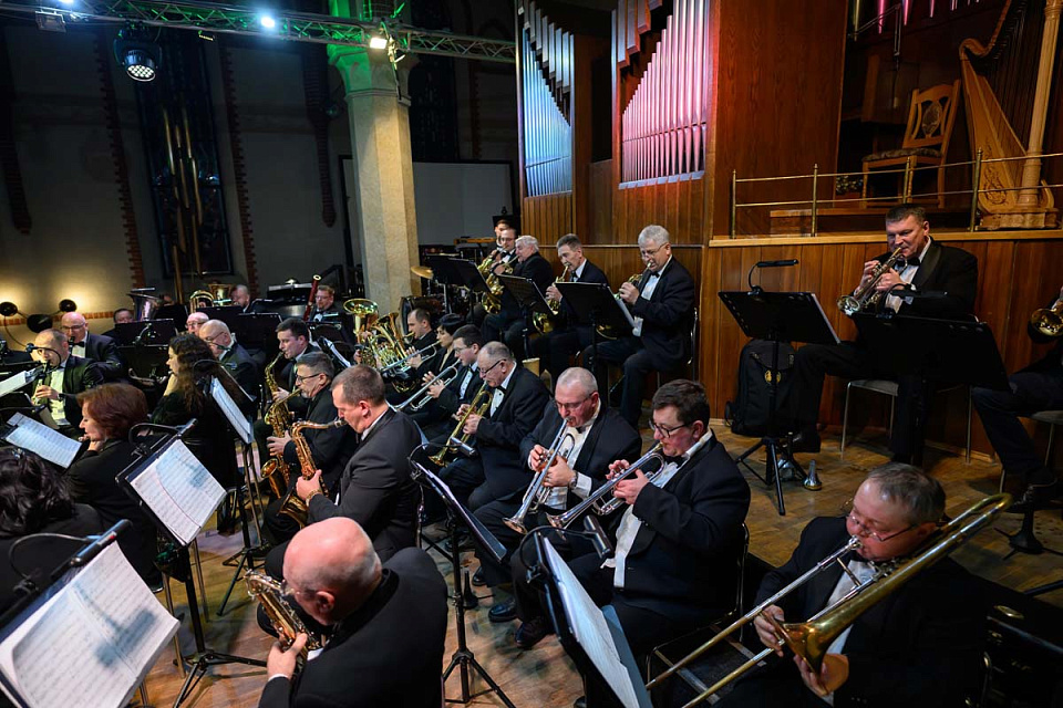 "Золотые хиты джаза", Концертный духовой оркестр и солисты филармонии, 29 Декабря 2025г. — фото 6