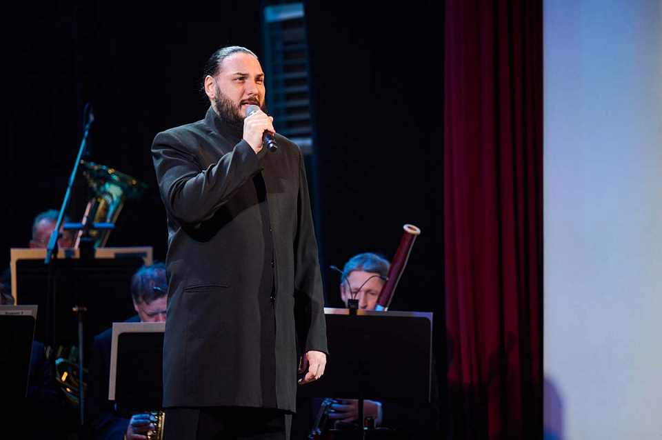 Финальный концерт проекта "Поезд Победы" в исполнении солистов филармонии, Тульского Губернаторского духового оркестра, Тула, 3 Декабря 2025г. — фото 9