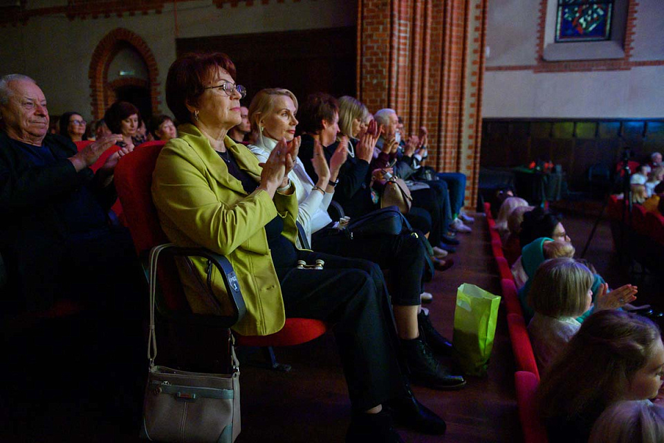 Нина Шацкая и Концертный духовой оркестр филармонии, из цикла к 65-летию Калининградской областной филармонии, 30 Сентября 2024г. — фото 11