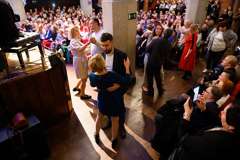 "Джаз в филармонии": "Я БУДУ ПЕТЬ ТЕБЕ КАК ФРЭНК", 12 Ноября 2023г. — фото 15