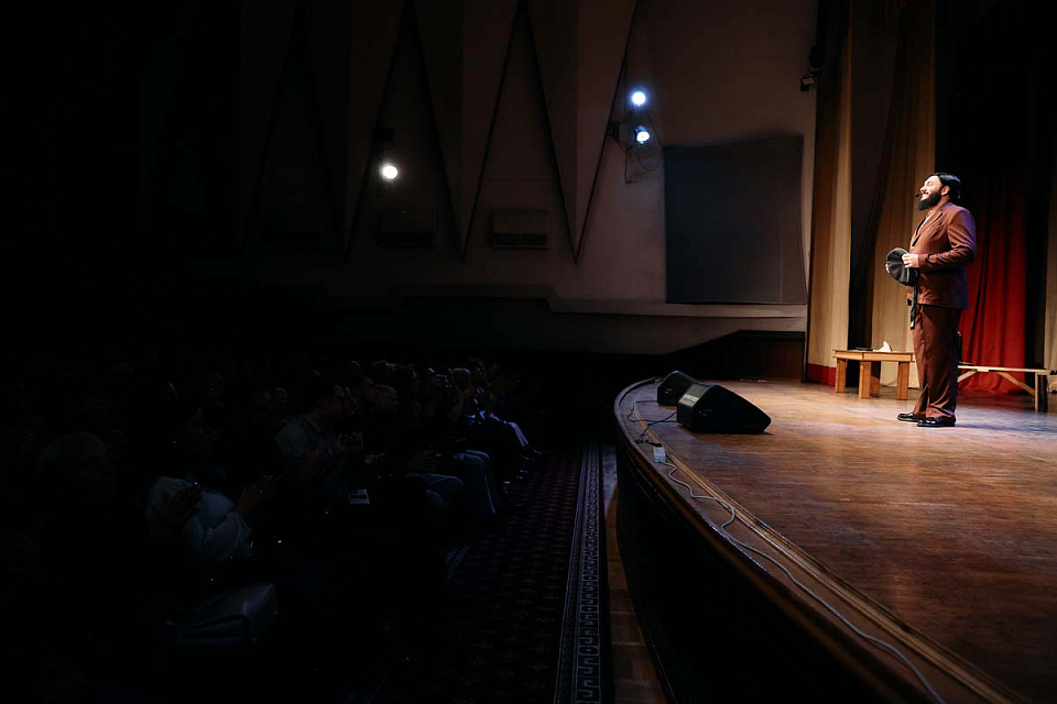 Концерт проекта "Поезд Победы" в исполнении солистов филармонии, Донецкая государственная академическая филармония, 4 Ноября 2025г. — фото 13