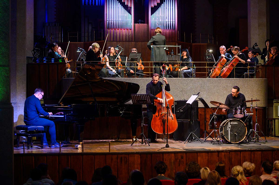 Трио Маслова и Камерный оркестр, Международный фестиваль «Джаз в филармонии», 13 Ноября 2024г. — фото 8