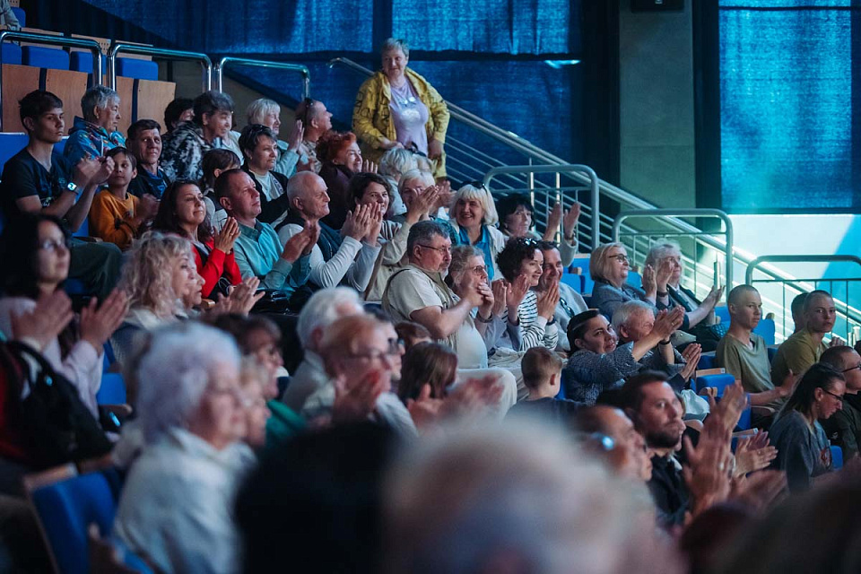 Музыкальный спектакль "Раскинулось море широко", театр эстрады "Янтарь-холл", Светлогорск, 22 Июня 2025г. — фото 33