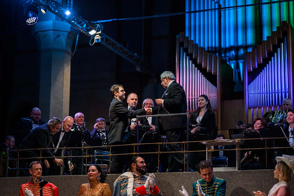 "Новогодний бал у Имре Кальмана" ,Концертный духовой оркестр и солисты филармонии, 28 Декабря 2025г. — фото 23