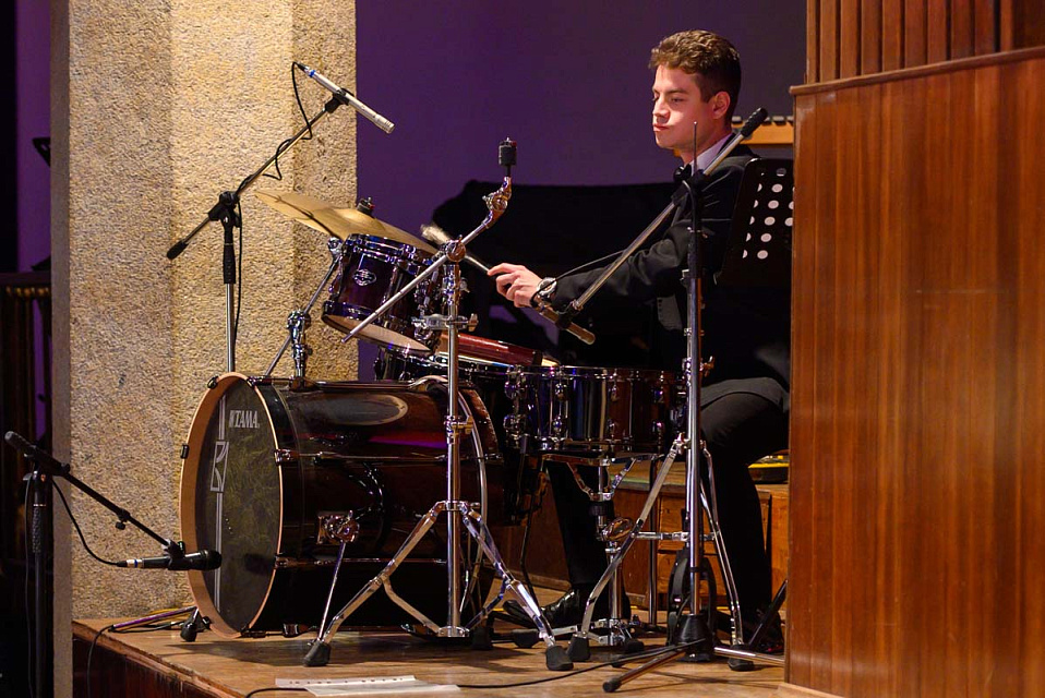 Международный фестиваль «Джаз в филармонии», Ансамбли «ЗВУК» (Москва) и «Акцент» (Калининград), 16 Ноября 2024г. — фото 11