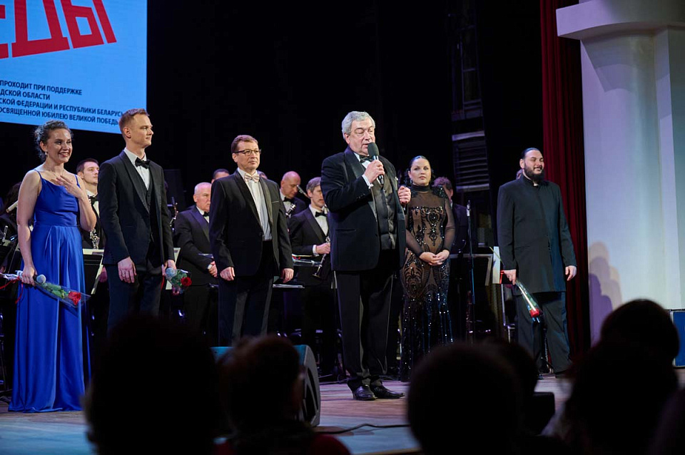 Финальный концерт проекта "Поезд Победы" в исполнении солистов филармонии, Тульского Губернаторского духового оркестра, Тула, 3 Декабря 2025г. — фото 20