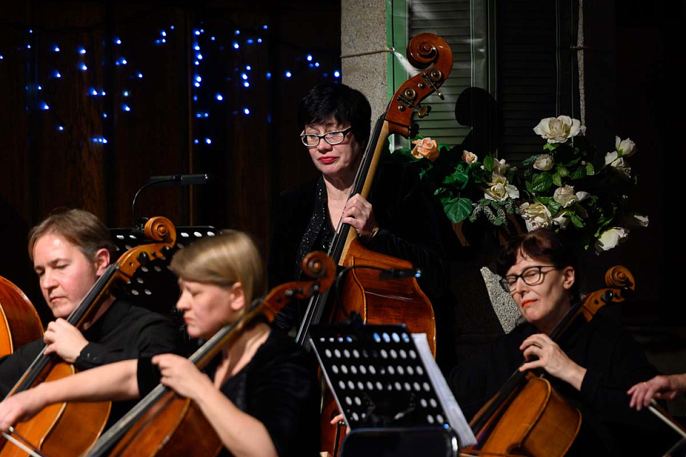 Концерт Камерного оркестра «В КОНЦЕРТНЫЙ ЗАЛ ЗА ВОЛШЕБСТВОМ!», 27 Декабря 2023г. — фото 17