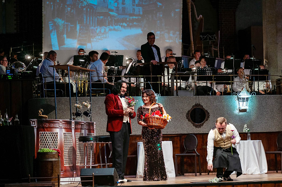 Французский шик, нотка артистизма и блестящий вокал, 16 Июля 2021г. — фото 2