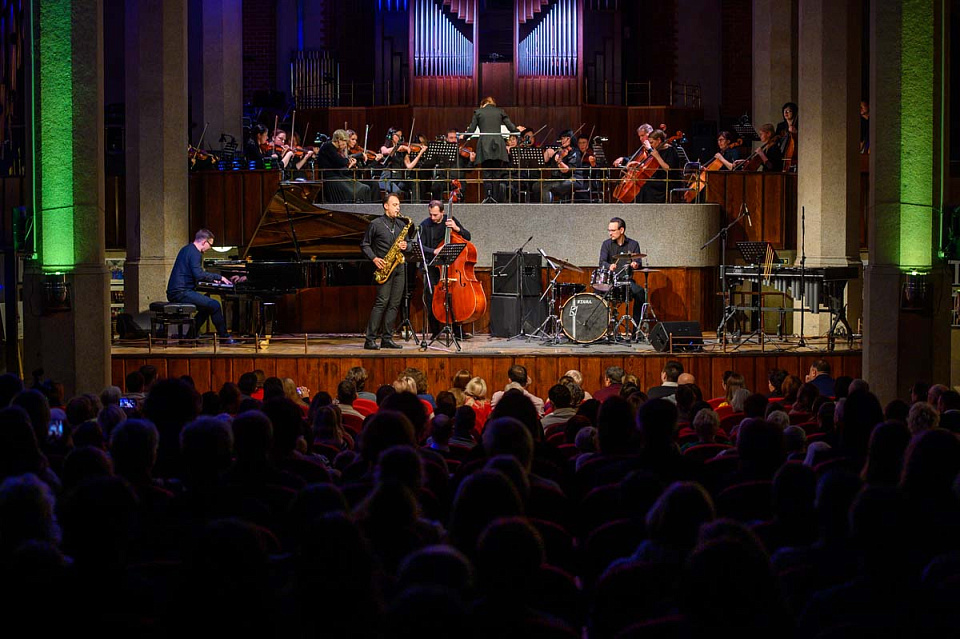 Трио Маслова и Камерный оркестр, Международный фестиваль «Джаз в филармонии», 13 Ноября 2024г. — фото 11