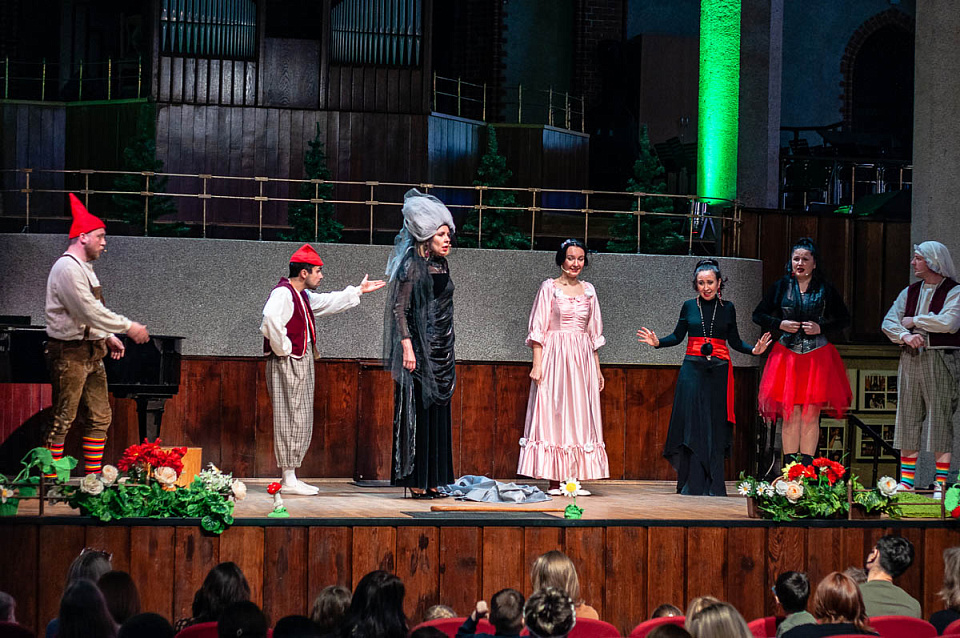 Музыкальный спектакль для детей «Белоснежка», 28 Февраля 2021г. — фото 53