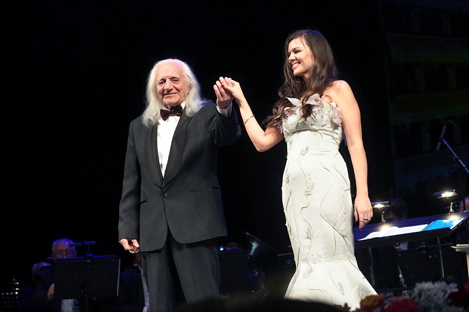 В Драмтеатре состоялся грандиозный гала-концерт «Опера, оперетта, мюзикл...», 12 Мая 2021г. — фото 40