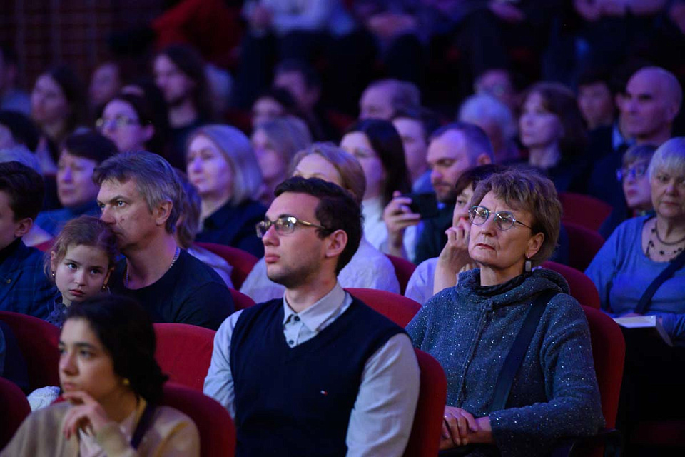 «Музыкальная сборная России». А.Папушев, М.Ли, Л.Журавский и оркестр филармонии, «Русская музыка на Балтике», 13 Апреля 2024г. — фото 16