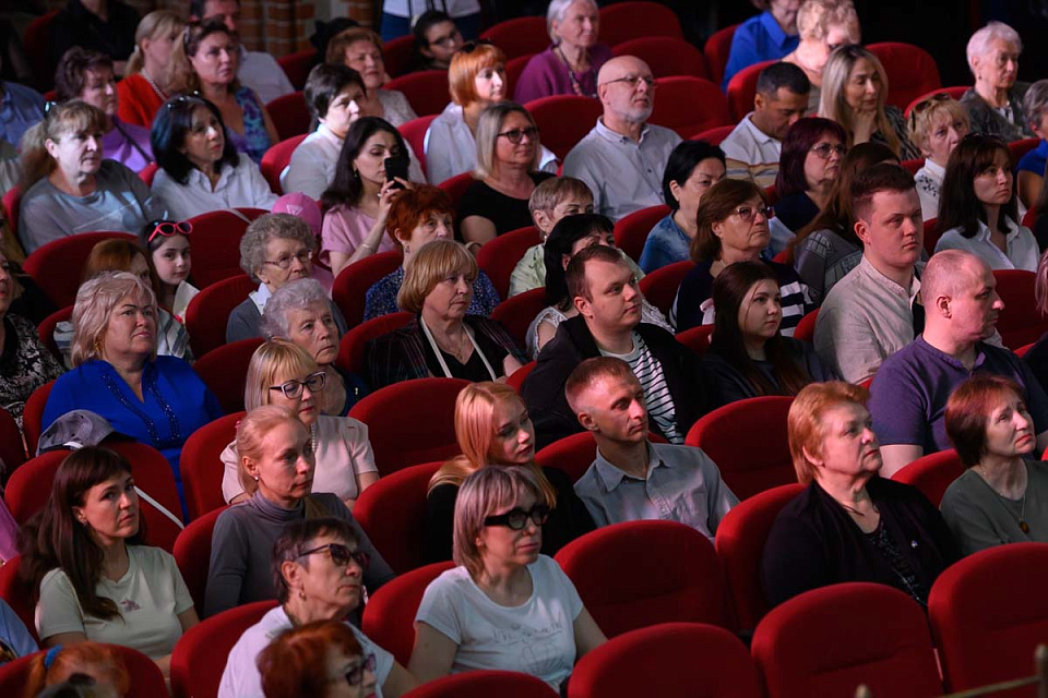 Камерный оркестр и солисты филармонии, дирижёр Фахраддин Керимов, фестиваль "Русская музыка на Балтике", 18 Мая 2024г. — фото 7