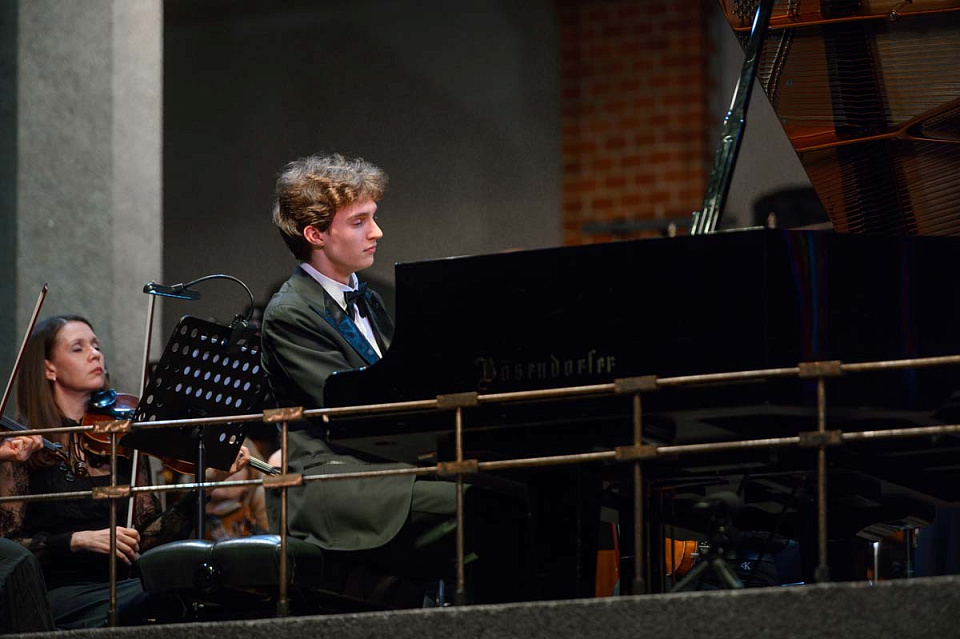 «Музыкальная сборная России», Камерный оркестр филармонии, солисты Санкт-Петербургского Дома музыки, 19 Апреля 2025г. — фото 13