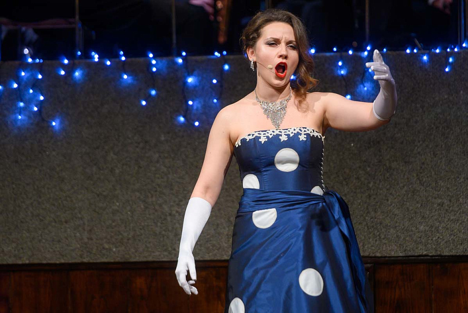 «Новогодний бал у Имре Кальмана», ПРЕМЬЕРА! Концертный духовой оркестр и солисты филармонии, 27 Декабря 2024г. — фото 16