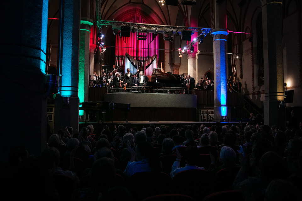 Государственный академический симфонический оркестр России им.Е.Ф. Светланова, дирижёр Д.Юровский, солист К.Емельянов, «Русская музыка на Балтике», 6 апреля 2026г. — фото 16