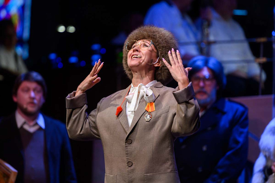 Театрализованное шоу, мюзикл в духе 60-х "А у нас во дворе...", 30 Июня 2024г. — фото 3