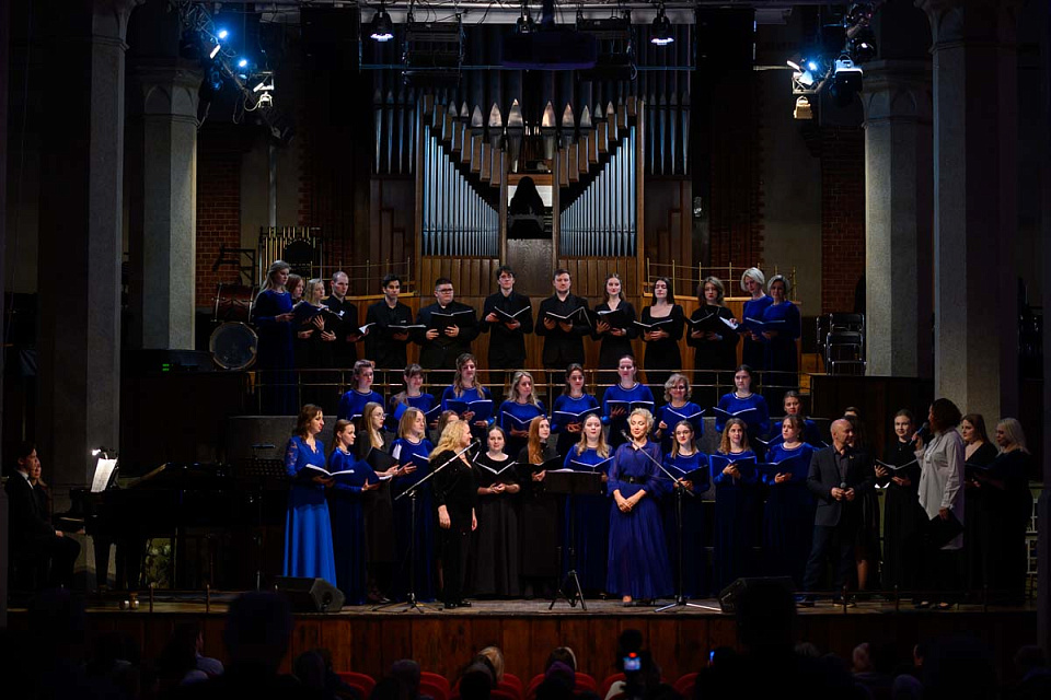 Хоры «Контраст» и «Артефакт», Москва, фестиваль «Музыкальная весна», 30 Марта 2024г. — фото 13