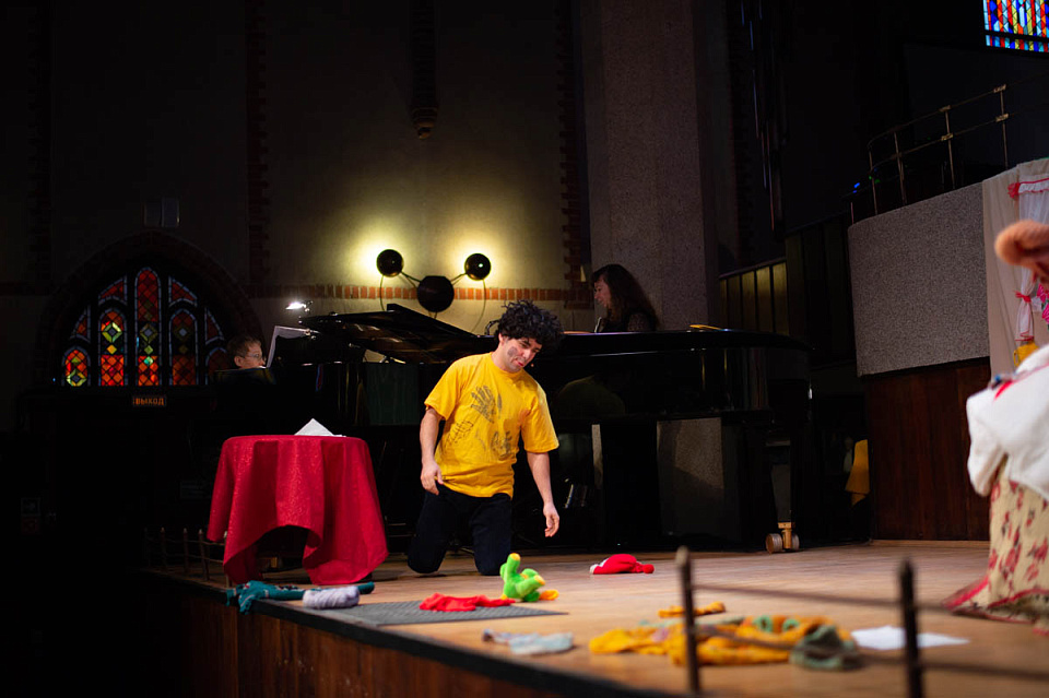 МУЗЫКАЛЬНЫЙ СПЕКТАКЛЬ «МОЙДОДЫР», 14 Февраля 2021г. — фото 16