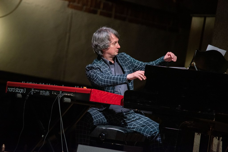 XIX МЕЖДУНАРОДНЫЙ ФЕСТИВАЛЬ "ДЖАЗ В ФИЛАРМОНИИ". ОКСАНА ВОЙТЕНКО И OXYJAZZ, 18 Ноября 2022г. — фото 5