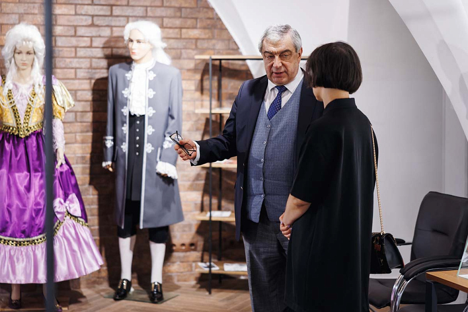 Открытие выставки «Орган. Гродберг. Бах» в малом зале филармонии, фестиваль «Бахослужение», 20 Июля 2025г. — фото 12