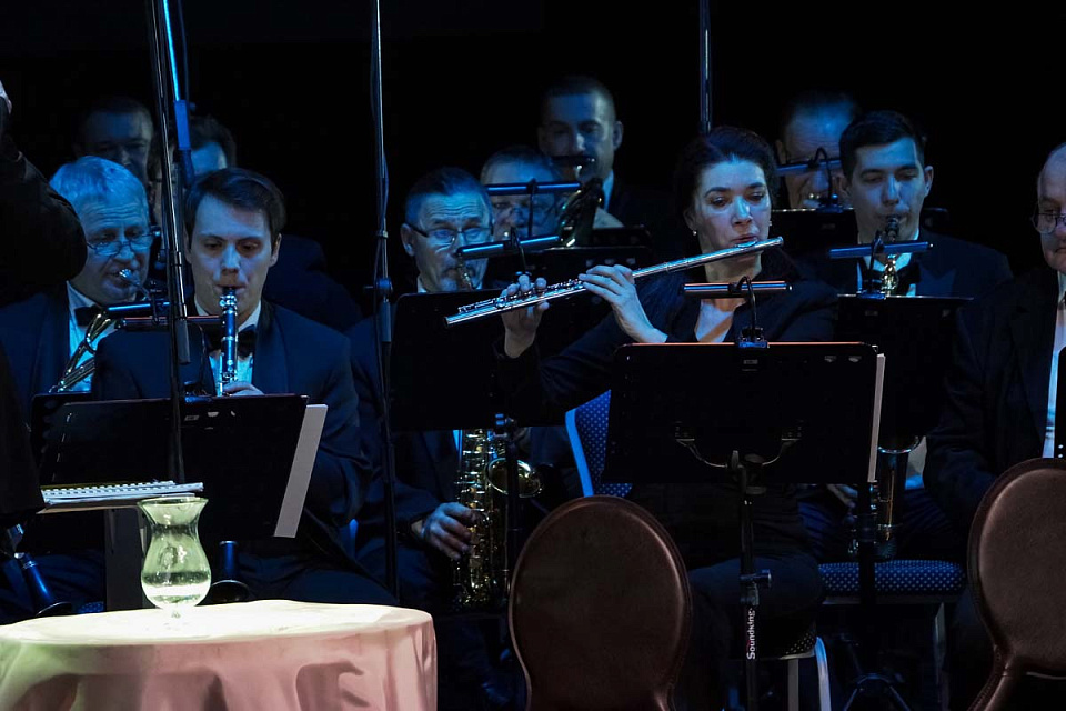 Мюзикл «Я подарю тебе Париж» (театр эстрады «Янтарь-холл», г. Светлогорск), 7 Марта 2023г. — фото 3