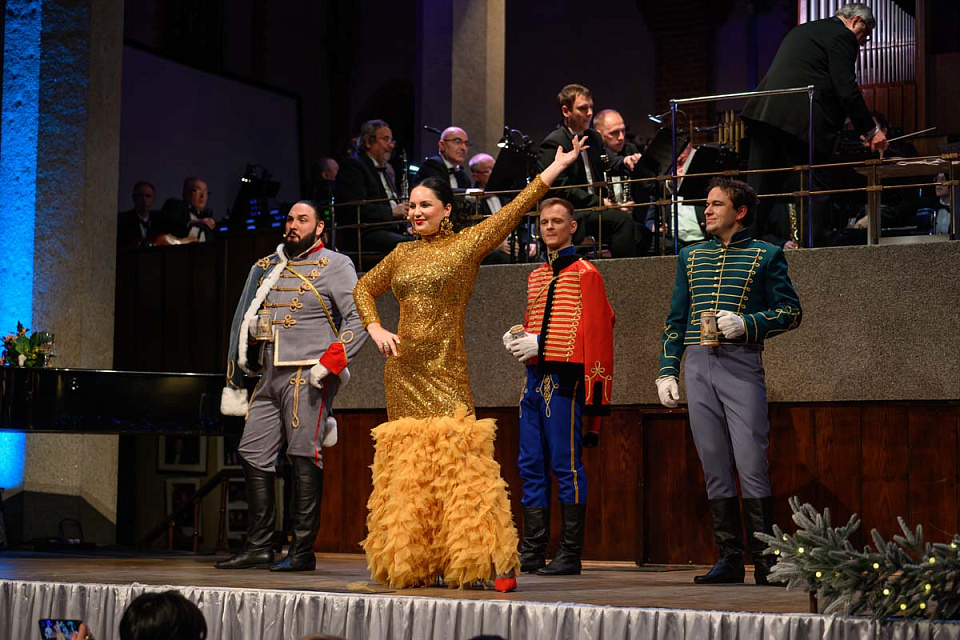 "Новогодний бал у Имре Кальмана" ,Концертный духовой оркестр и солисты филармонии, 28 Декабря 2025г. — фото 21