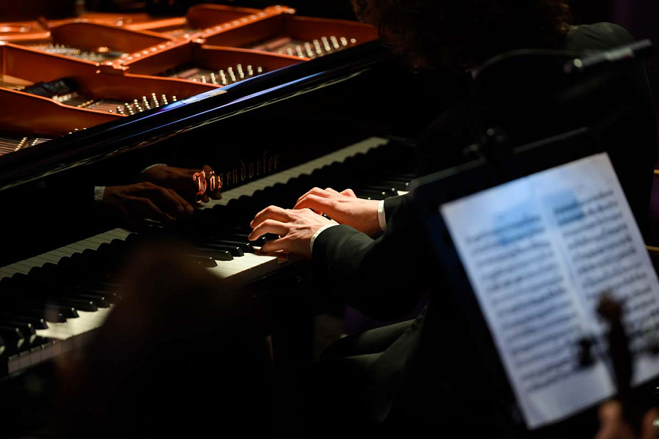 «Музыкальная сборная России»: И.Якушева, И.Кощеев и оркестр филармонии, 25 Марта 2023г. — фото 3